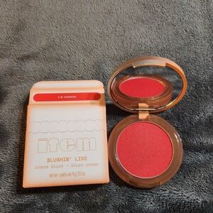 Item Beauty Blushin' Like Cream Blush in I'm Crushin' 4g